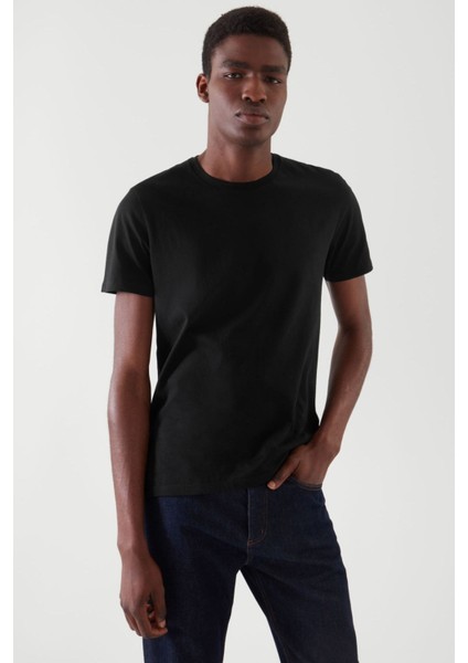 Siyah Basic Erkek Slim Fit %100 Pamuklu Kısa Kollu Bisiklet Yaka T-Shirt