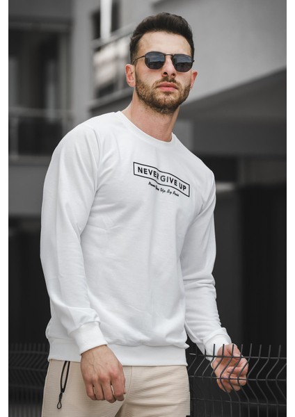 Never Give Up Baskılı Slim Fit Likralı Sıfır Yaka Erkek Sweatshirt