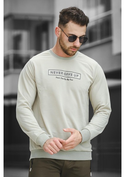 Never Give Up Baskılı Slim Fit Likralı Sıfır Yaka Erkek Sweatshirt