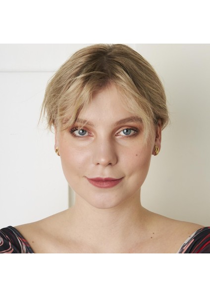 Taşlarla Işlenmiş Tutku Küpeleri fırsatları