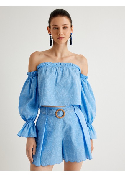 x Melis Ağazat - Fırfırlı Crop Omzu Açık Üst Çiçekli Uzun Kollu modelleri