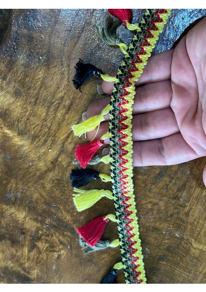 Renkli Püsküllü Triko Şerit Çanta Giyim Aksesuarı Een 5 cm (1 Metre )
