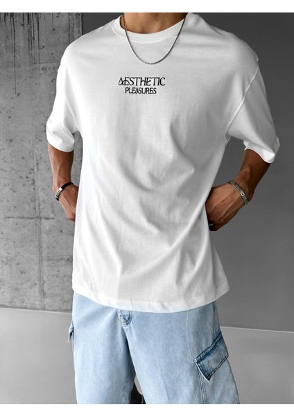 Oversize Dokulu Sırt Baskılı T-Shirt Beyaz