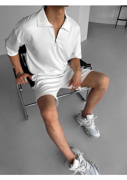 Oversize Polo Yaka Fermuarlı T-Shirt Beyaz