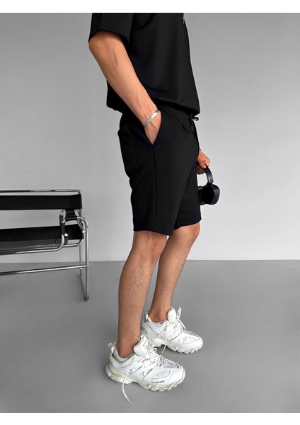 Oversize Polo Yaka Fermuarlı T-Shirt Siyah fırsatları
