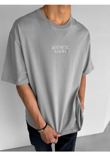 Oversize Dokulu Sırt Baskılı T-Shirt Gri fiyatları