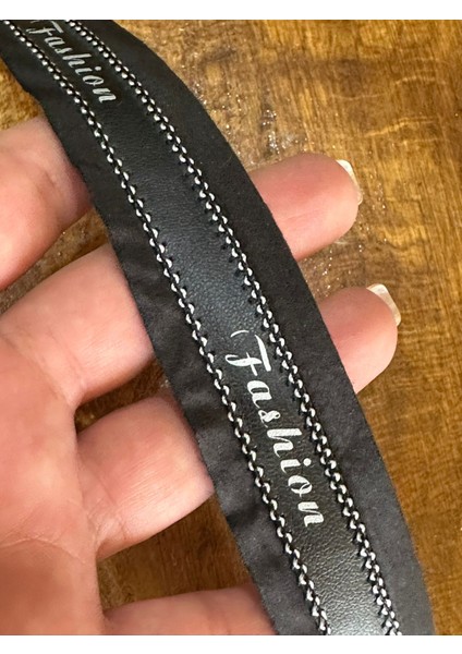 Zincir Detaylı Fasion Yazılı Şerit Dikiş Giyim Çanta Aksesuarı En 3 cm (1 Metre ) fiyatları