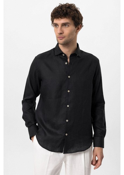 Siyah Yaka Düğme Detaylı %100 Keten Erkek Gömlek