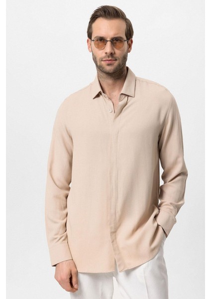 Bej Gizli Düğme Keten Karışımlı Erkek Gömlek