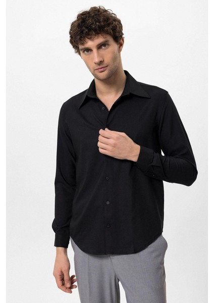 Siyah Slim Fit Erkek Uzun Kollu Geniş Yaka Gömlek