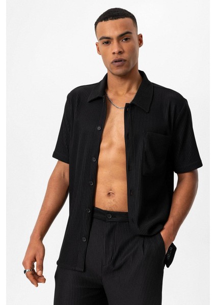Siyah Fitilli Kısa Kollu Erkek Gömlek