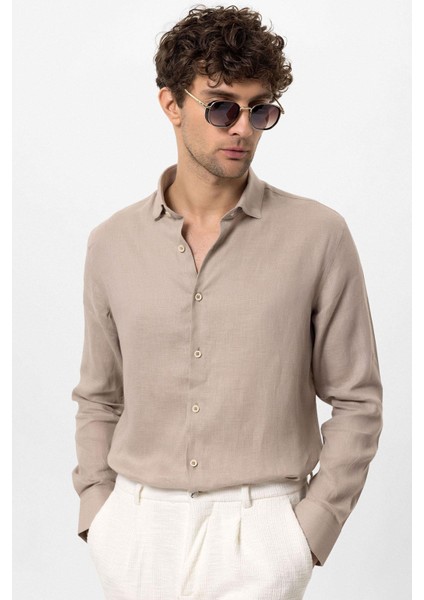 Bej Yaka Düğme Detaylı %100 Keten Erkek Gömlek