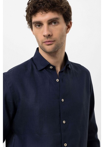Lacivert Yaka Düğme Detaylı %100 Keten Erkek Gömlek indirimleri