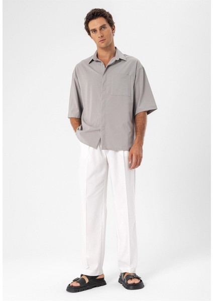 Açık Gri Oversize Gizli Düğme Kısa Kollu Erkek Gömlek modelleri