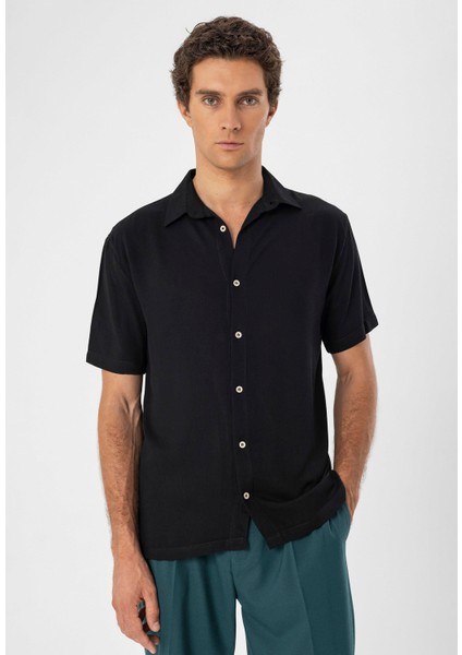 Siyah Kısa Kollu Regular Fit Erkek Gömlek