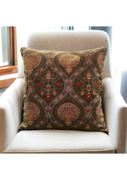 Geleneksel Karanfil Desenli Koyu Yeşil Kırlent Kılıfı 45 x 45 cm