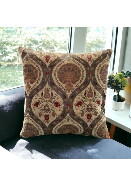 Geleneksel Karanfil Desenli Lacivert Kırlent Kılıfı 45 x 45 cm