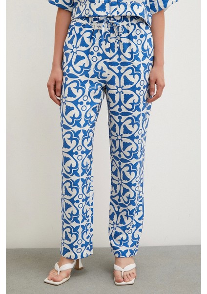 Beli Lastikli Boru Paça Pantolon Mavi fırsatları
