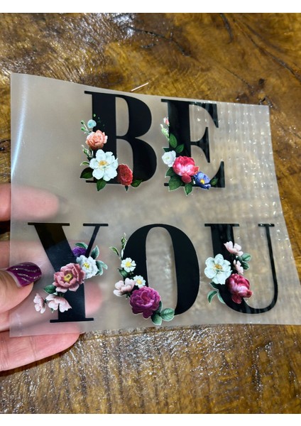 Çiçekli Yazılı Ütü Ile Yapışan Transfer Baskı Arma 14X12 cm