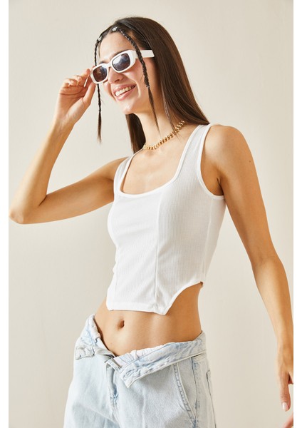 Beyaz Kare Yaka Askılı Bluz 5YXK2-48843-01 modelleri