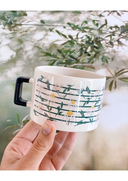 Zarif Çizgili Papatyalar Kupa Bardak