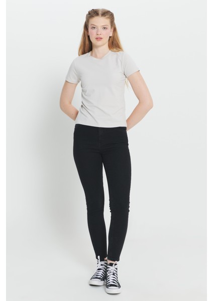 Slim Fit Dar Kesim Pamuklu Esnek Bisiklet Yaka Tişört fiyatları