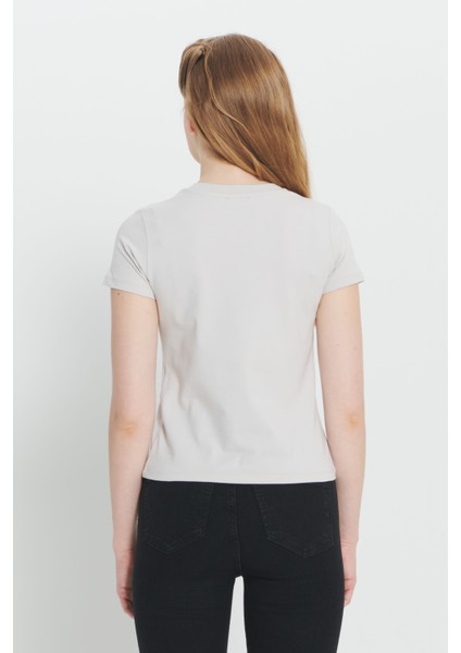 Slim Fit Dar Kesim Pamuklu Esnek Bisiklet Yaka Tişört indirimleri