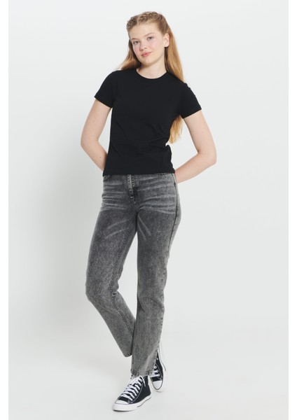 Slim Fit Dar Kesim Pamuklu Esnek Bisiklet Yaka Tişört