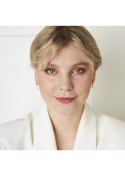 Taşlı Kalp Küpeler fırsatları