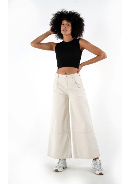Bisiklet Yaka Kolsuz Fitilli Crop T-Shirt (B24-00219)