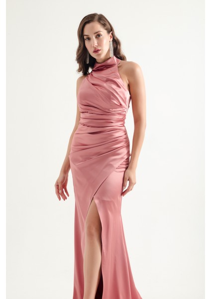 Kadın Somon Halter Yaka Yırtmaçlı Uzun Saten Abiye Elbise modelleri