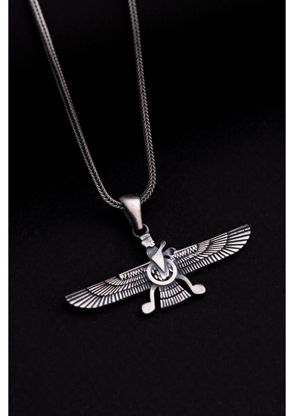 Ahura Mazda Figürlü 925 Ayar Gümüş Sevgiliye Eşe Babaya Hediye Erkek Kolye fırsatları