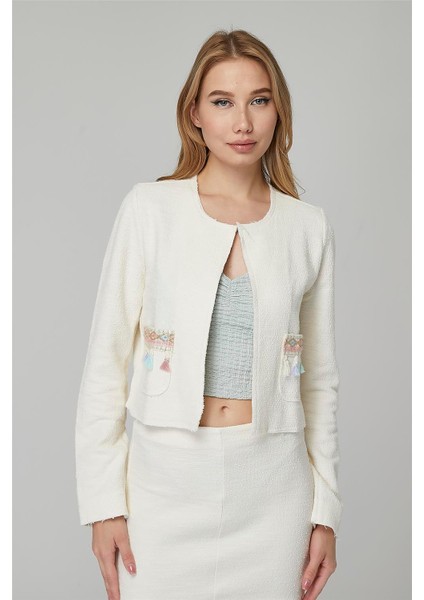 Püskül Detaylı Ceket