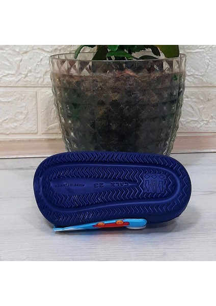 9041 Lacivert Beyaz Crks Erkek Çocuk Terlik indirimleri