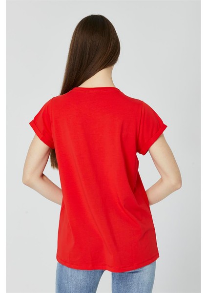 Kıvrık Yaka Yıldız Baskılı Tshirt fırsatları