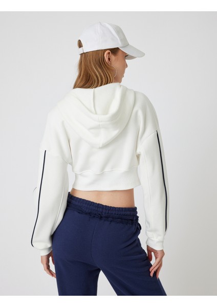 Crop Sweatshirt Kapüşonlu Fermuarlı Korse Detaylı Kolej Baskılı Cepli fırsatları