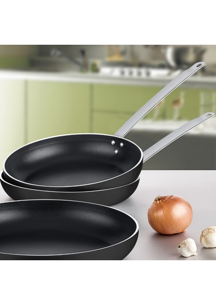 24 cm Gust Dark Krep Tava, Horeca Non-Stick Krep ve Omlet Tava 24 cm (Lama Kulp)