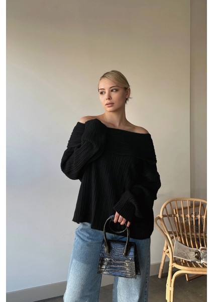 Madonna Yaka Oversize Triko Kazak