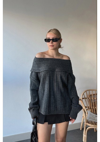 Madonna Yaka Oversize Triko Kazak