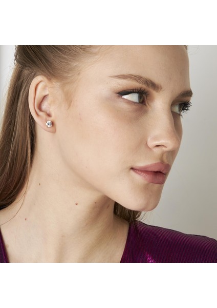 Klasik Tek Taş Küpe indirimleri