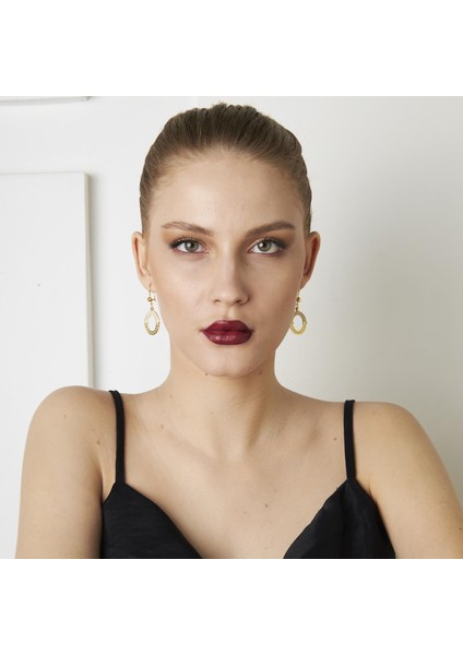 Zirkon Taşlı Oval Şık Tasarım Küpeler fırsatları