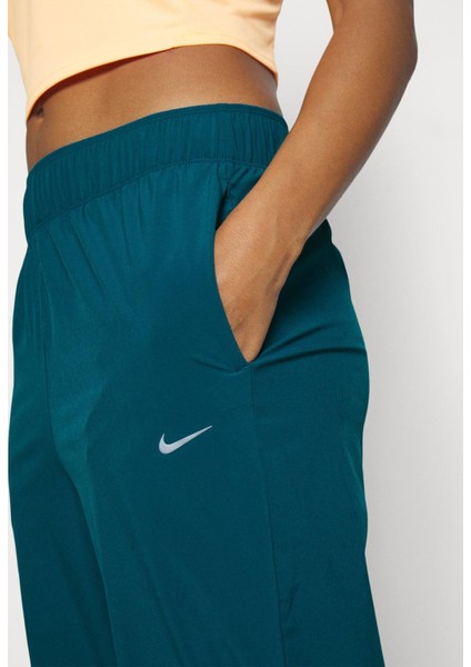 Dri-Fit Fast Mid-Rise 7/8 Running Kadın Eşofman Altı fırsatları