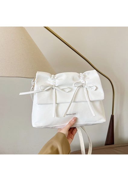 Kadınlar Için Rahat Yumuşak Yüzeyli Büyük Kapasiteli Çanta 2024 Yeni Moda Çok Yönlü Crossbody Çanta Moda Banliyö Omuz Koltuk Altı Çantası (Yurt Dışından)