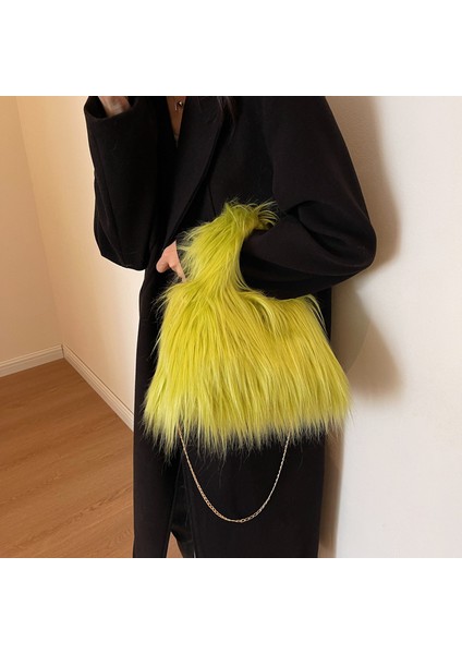 2024 Yeni Yeni Peluş Düz Renk Çanta Omuz Çantası Crossbody Çanta Batı Tarzı Kadın Çantası Ins Basit Mizaç (Yurt Dışından)