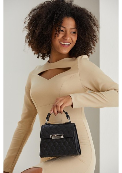Kadın Siyah Tek Gözlü Ayarlanabilir Askılı Kare Suni Deri Omuz Çantası Günlük Çanta Clutch