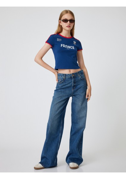 Slogan Baskılı Tişört Bisiklet Yaka Kısa Kollu Biyeli Slim Fit fiyatları