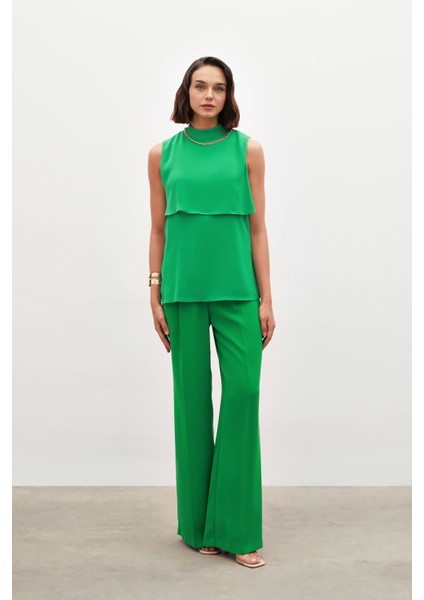 Aksesuar Detaylı Volanlı Bluz - Yeşil modelleri