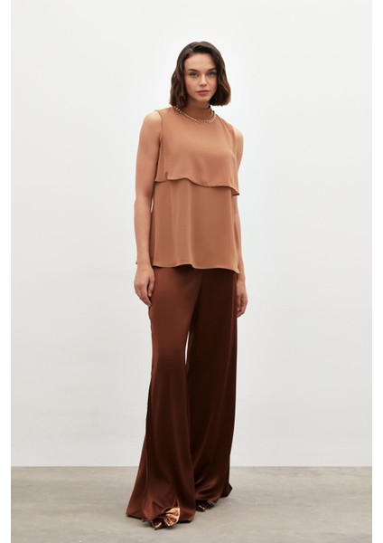 Aksesuar Detaylı Volanlı Bluz - Kahve modelleri