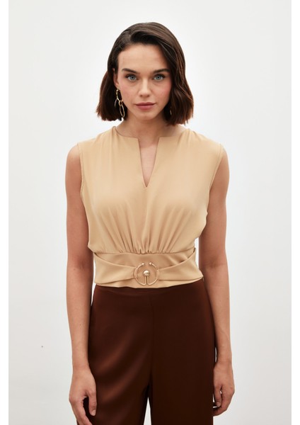 Toka Detaylı Kolsuz Bluz - Camel modelleri