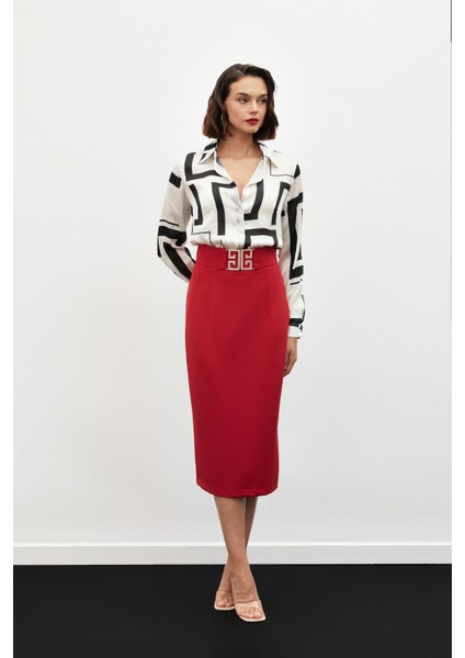 Aksesuar Detaylı Kalem Etek - Kırmızı modelleri